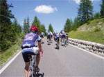 gal/2010/07 - Sella Ronda Bike Day 2010/05 - SellaRonda_Bike_Day/05 - Il Passo Gardena_the_end/_thb_2P6270188-01.jpg